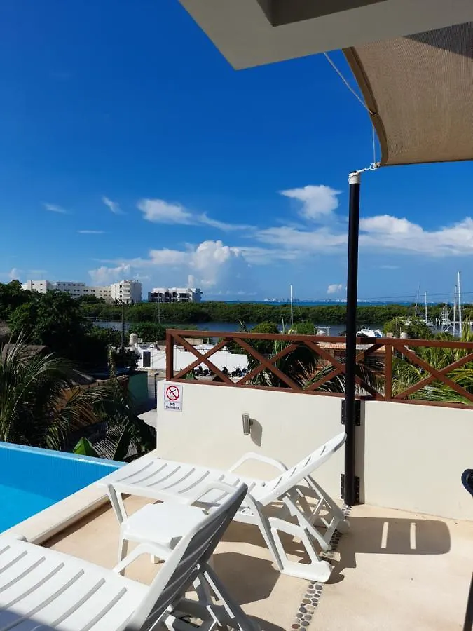 Rum i privatbostad Casa Linda Isla-Room Palmera-Shared Pool Isla Mujeres